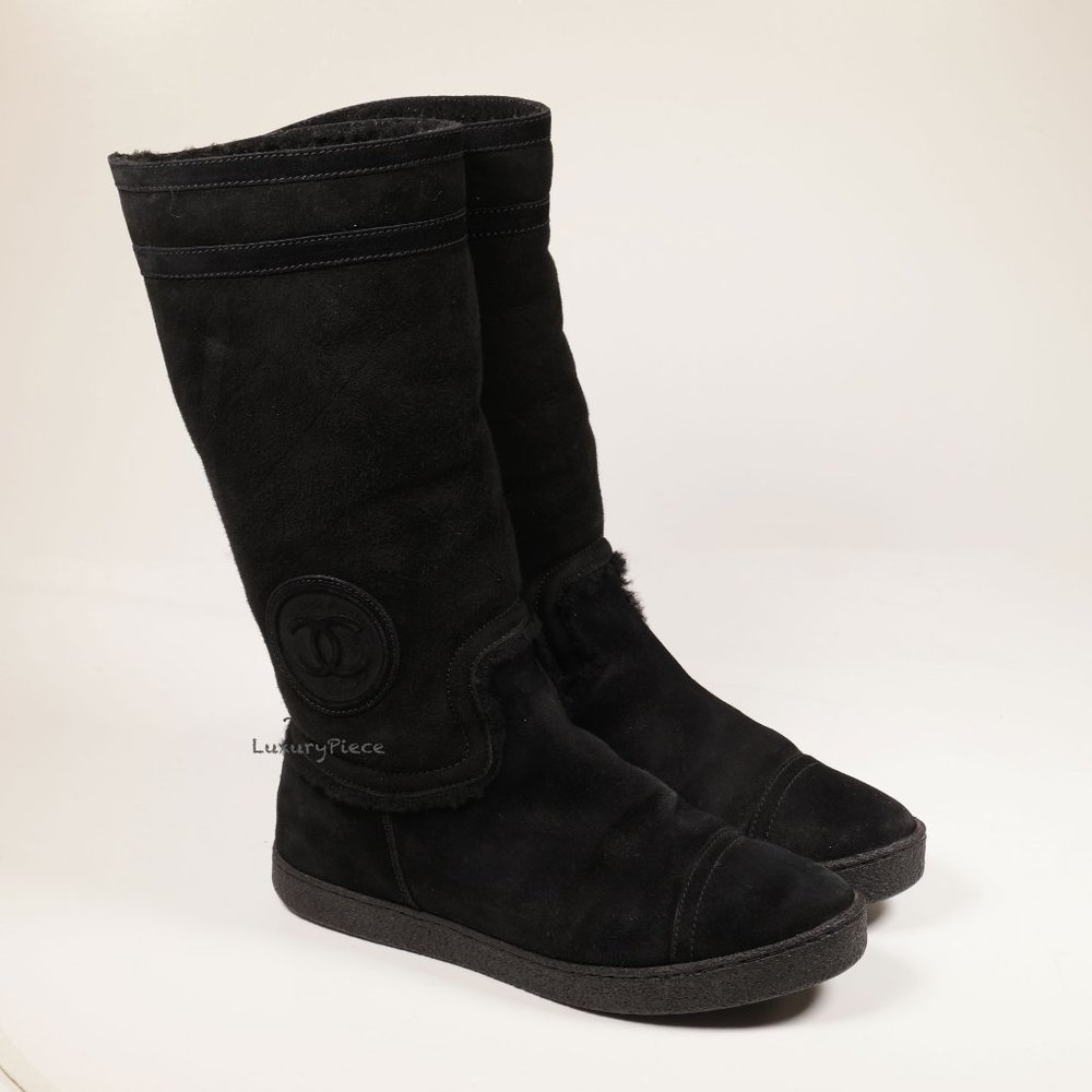 Amazing Chanel Snow Boots Sheepskin - Picture 3 of 14
